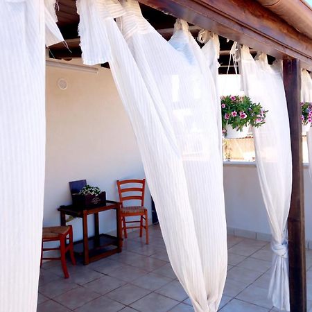 Da Mari -A Due Passi Dal Mare Apartment Donnalucata  Bagian luar foto