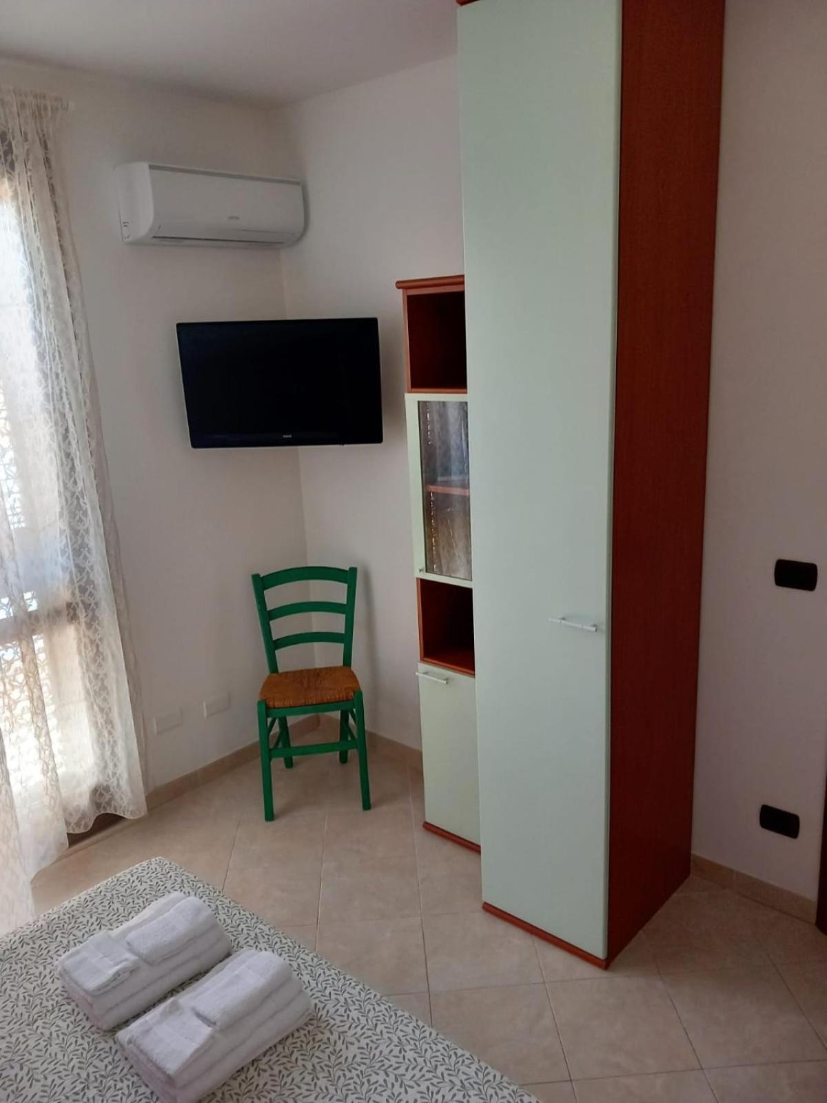 Da Mari -A Due Passi Dal Mare Apartment Donnalucata  Bagian luar foto